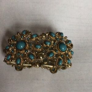 NWOT-Bracelet with stretch band. Gold and teal